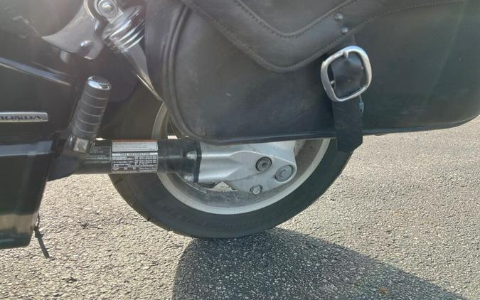 2007 Honda VTX1800T Spec 2