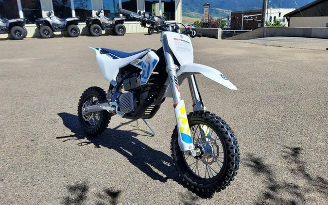 2024 Husqvarna EE 5