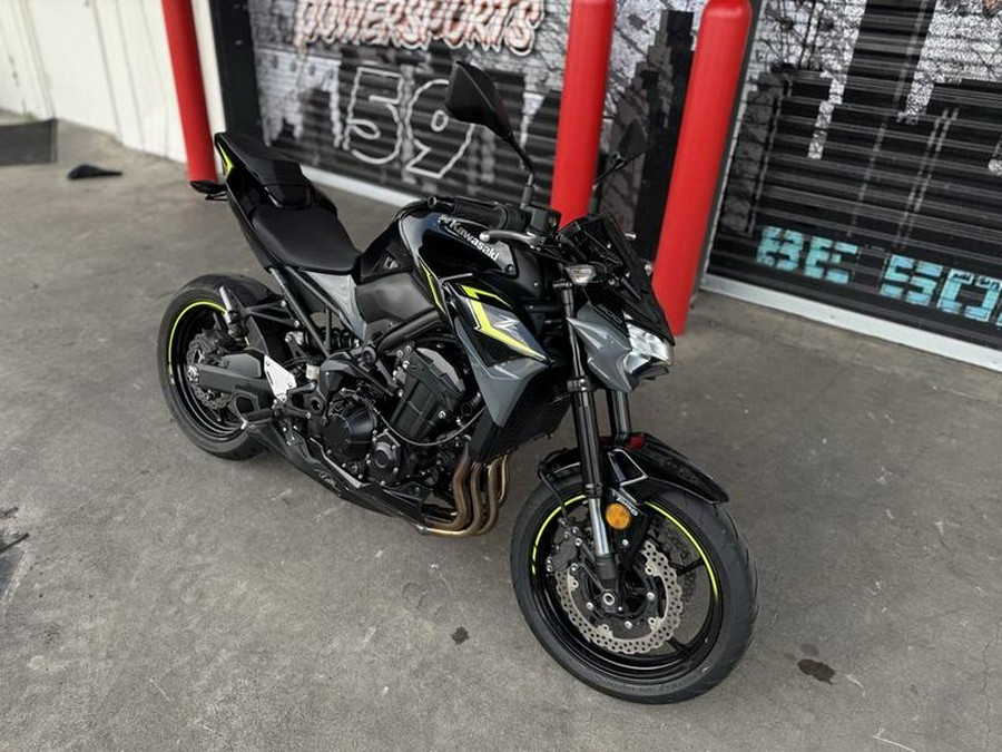 2024 Kawasaki Z900 ABS Candy Persimmon Red/Ebony