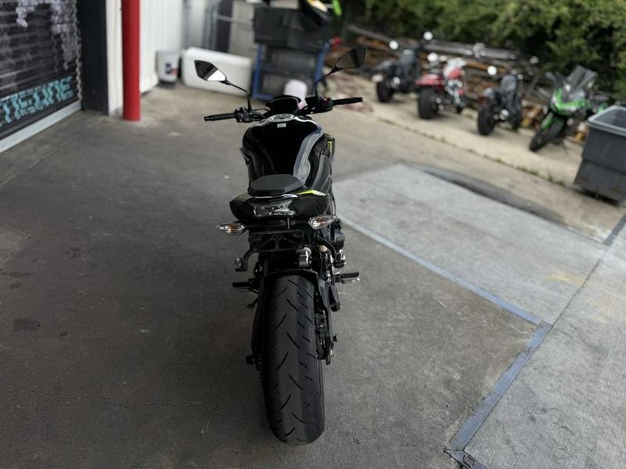 2024 Kawasaki Z900 ABS Candy Persimmon Red/Ebony