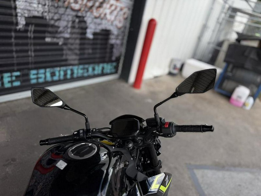 2024 Kawasaki Z900 ABS Candy Persimmon Red/Ebony