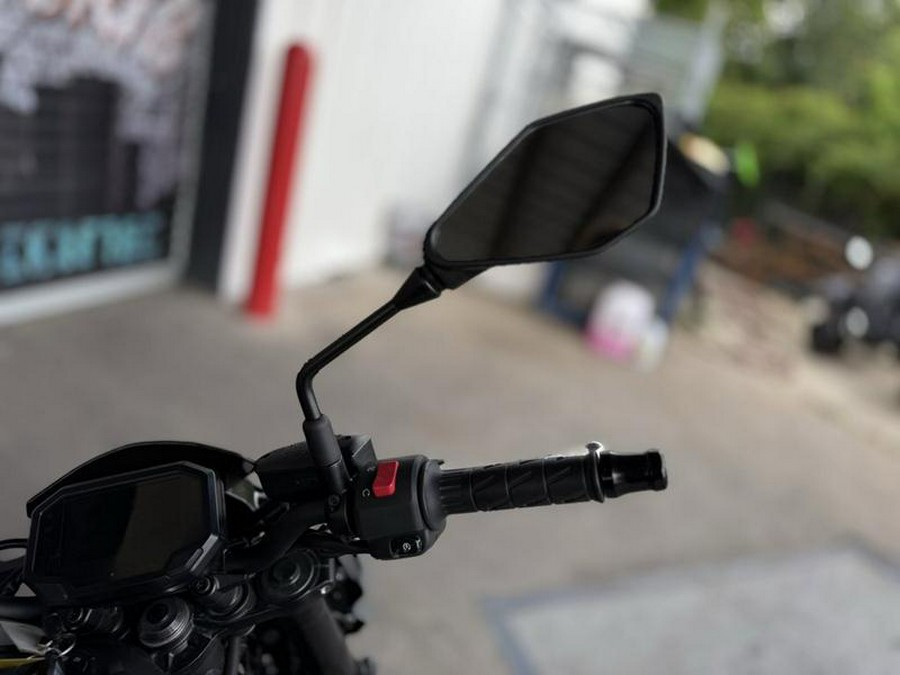 2024 Kawasaki Z900 ABS Candy Persimmon Red/Ebony