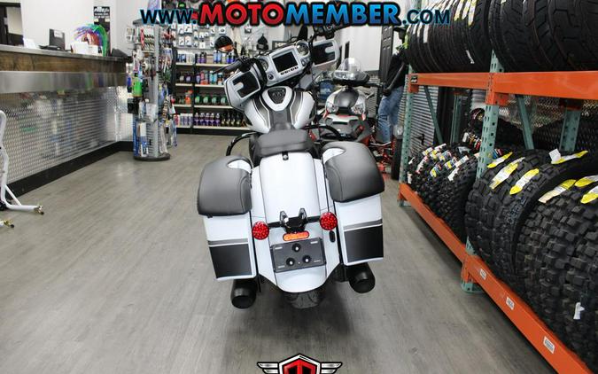 2024 Indian Motorcycle CHIEFTAN DARK HORSE WHITE METALLIC SMOKE N24TCDBBAP