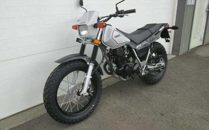 2027 TW200 - Yamaha
