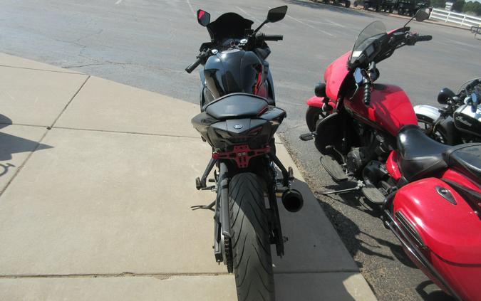 2017 YAMAHA YZF-R3