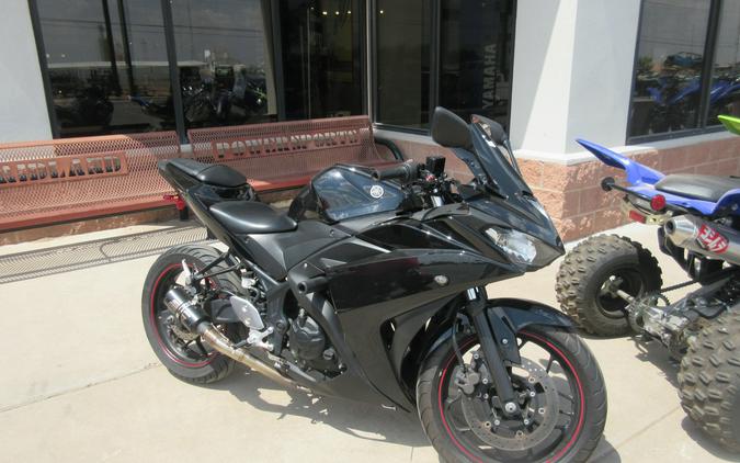 2017 YAMAHA YZF-R3