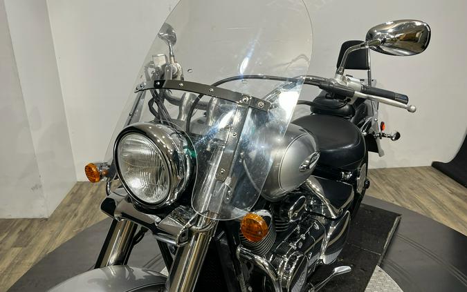 2002 Suzuki Motor of America Inc. Intruder Volusia 800