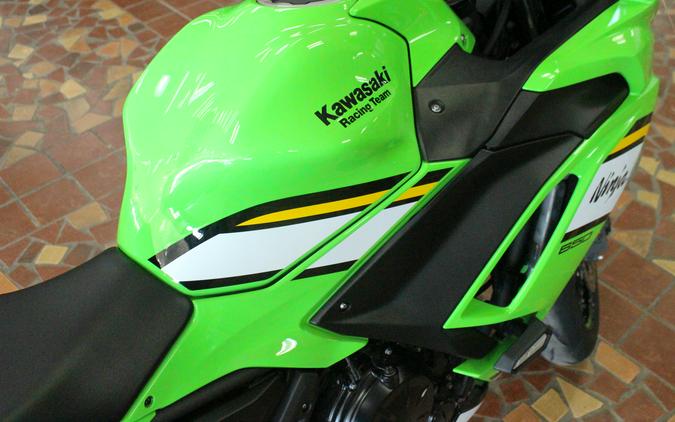 2025 Kawasaki Ninja 650 KRT Edition ABS Lime Green/Ebony/Pearl Blizzard White - 7SDAF5790