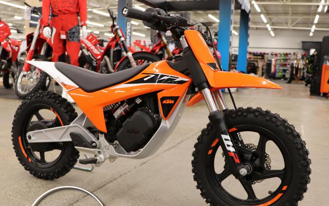 2024 KTM SX E2