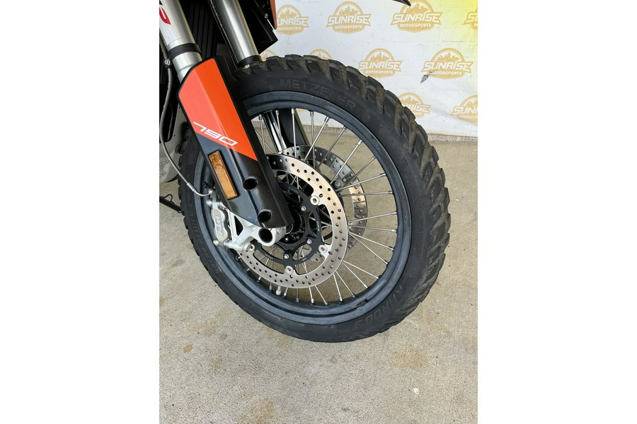 2019 KTM 790 Adventure R