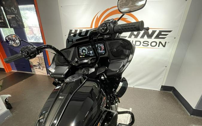 2025 Harley-Davidson Road Glide – Premium Touring Experience