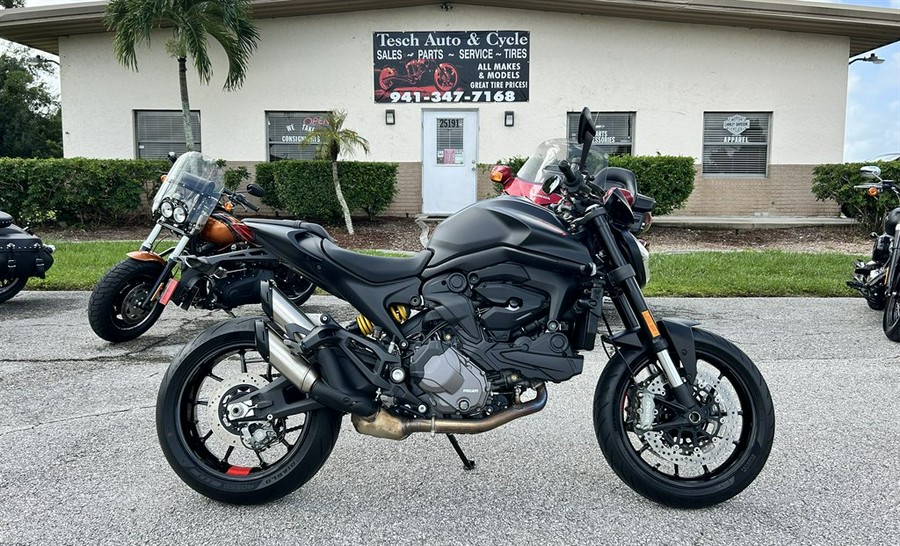 2022 Ducati Monster 937 Plus