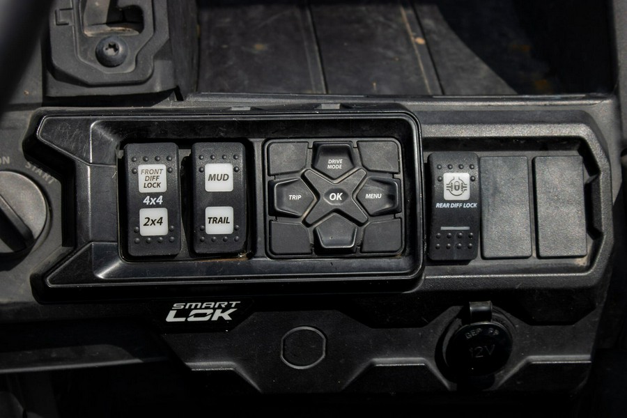 2023 CAN-AM DEFENDER MAX XMR HD10