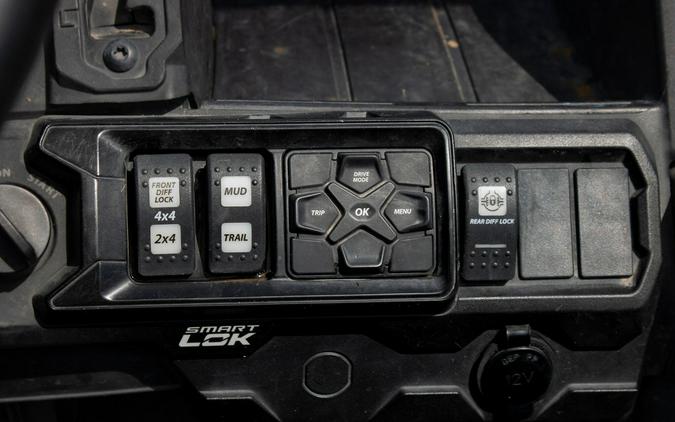 2023 CAN-AM DEFENDER MAX XMR HD10