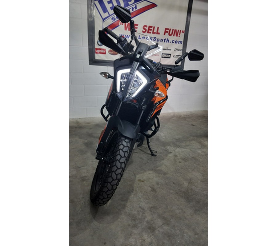 2024 KTM Adventure 390