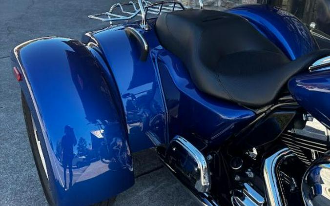 2015 Harley-Davidson FREEWHEELER FLRT