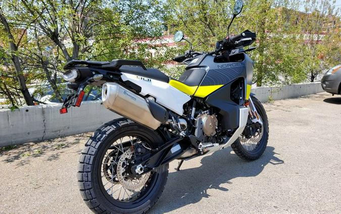 2023 Husqvarna Norden 901