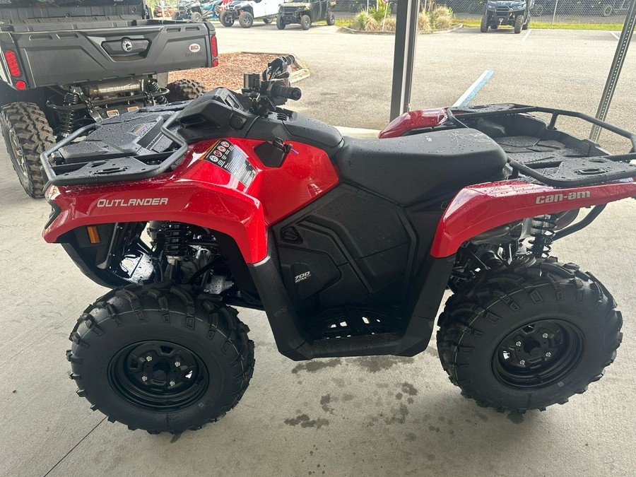 2025 Can-Am Outlander DPS 700