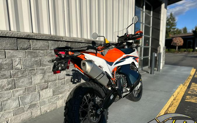 2025 KTM 890 Adventure R