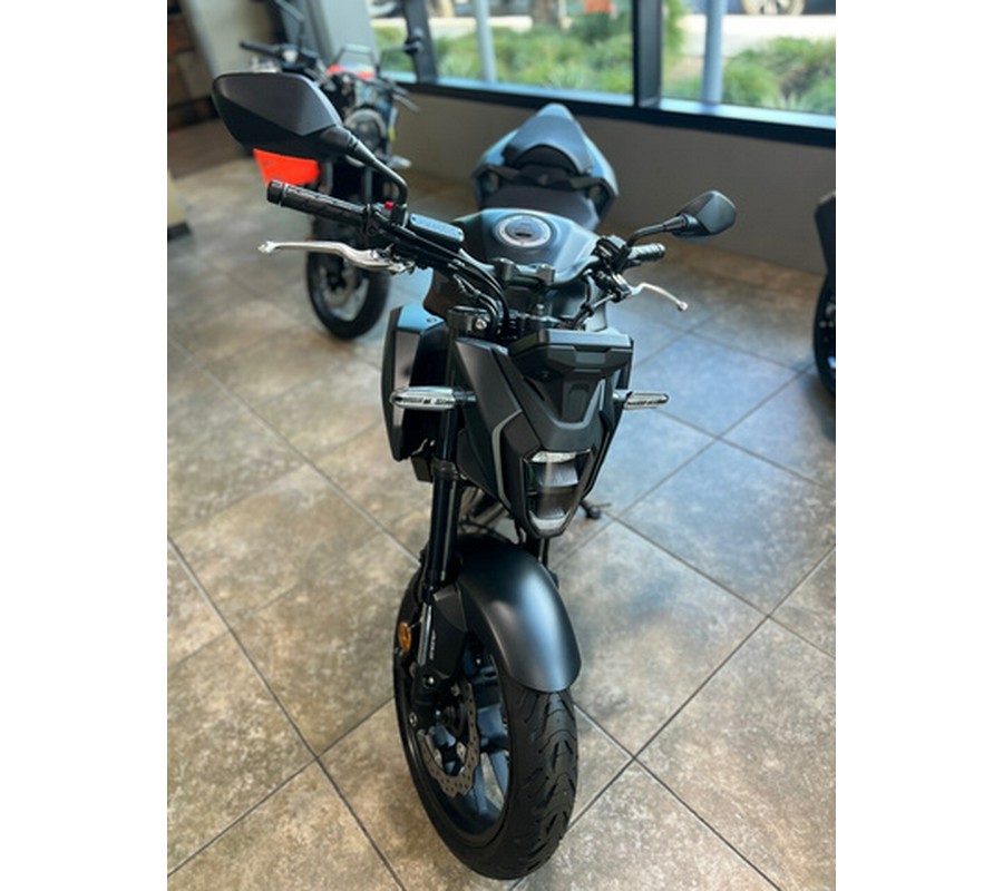 2025 Honda CB500F ABS