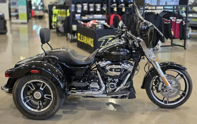 2017 Harley-Davidson Trike FLRT - Freewheeler