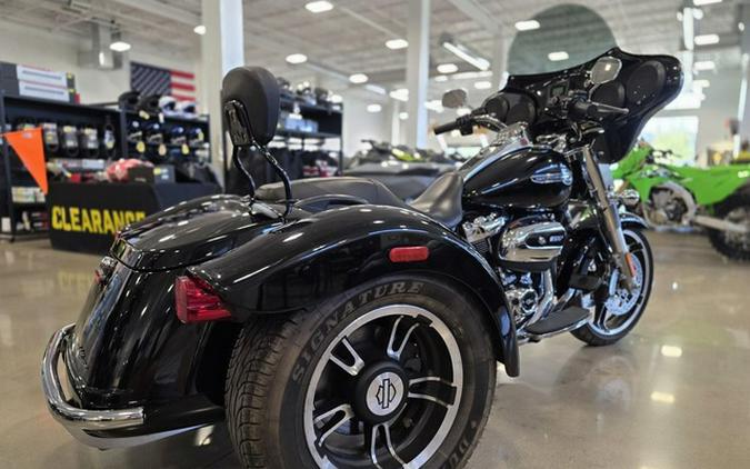 2017 Harley-Davidson Trike FLRT - Freewheeler