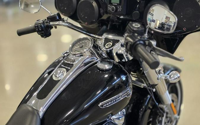 2017 Harley-Davidson Trike FLRT - Freewheeler
