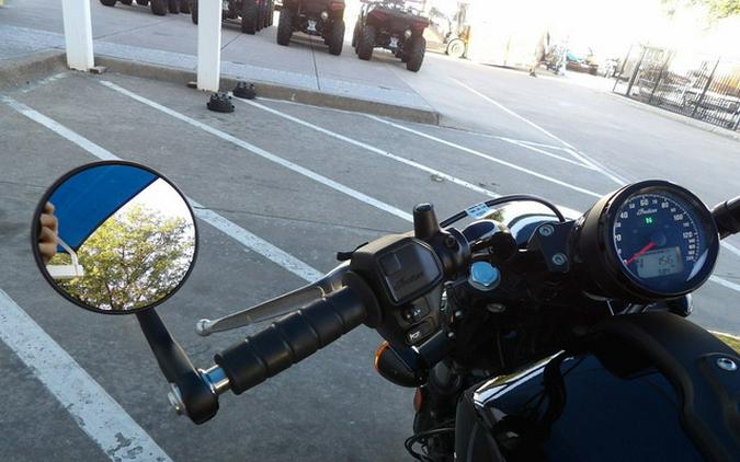 2025 Indian Scout Bobber Black Metallic