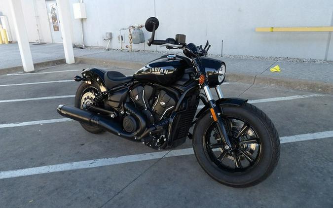 2025 Indian Scout Bobber Black Metallic