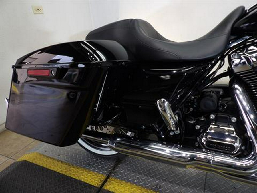 2017 Harley-Davidson Street Glide®