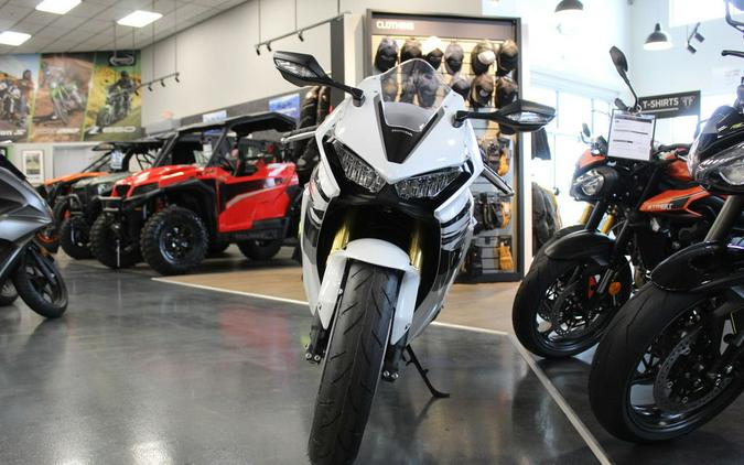 2027 Honda CBR1000RR Base