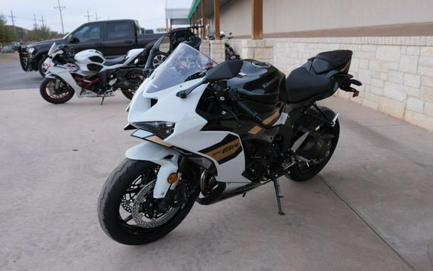 New 2026 KAWASAKI NINJA ZX6R ABS