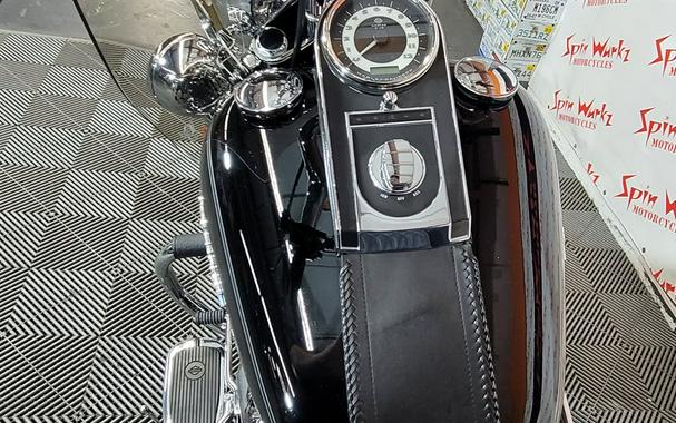 2017 Harley Davidson Deluxe Flstn