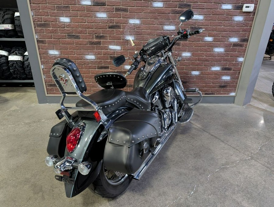 2021 Kawasaki Vulcan® 900 Classic LT