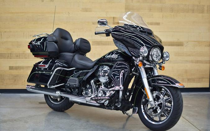 2015 Harley-Davidson FLHTCU - Electra Glide Ultra Classic