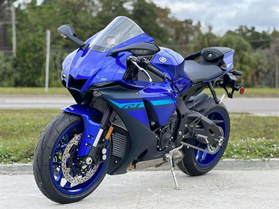 2024 Yamaha YZF-R1