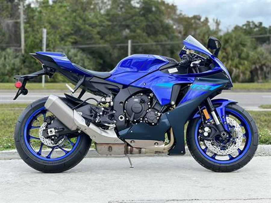 2024 Yamaha YZF-R1