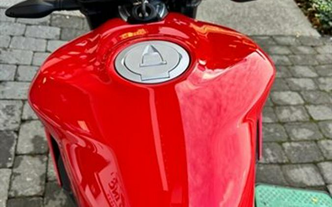 2023 Ducati Streetfighter V2