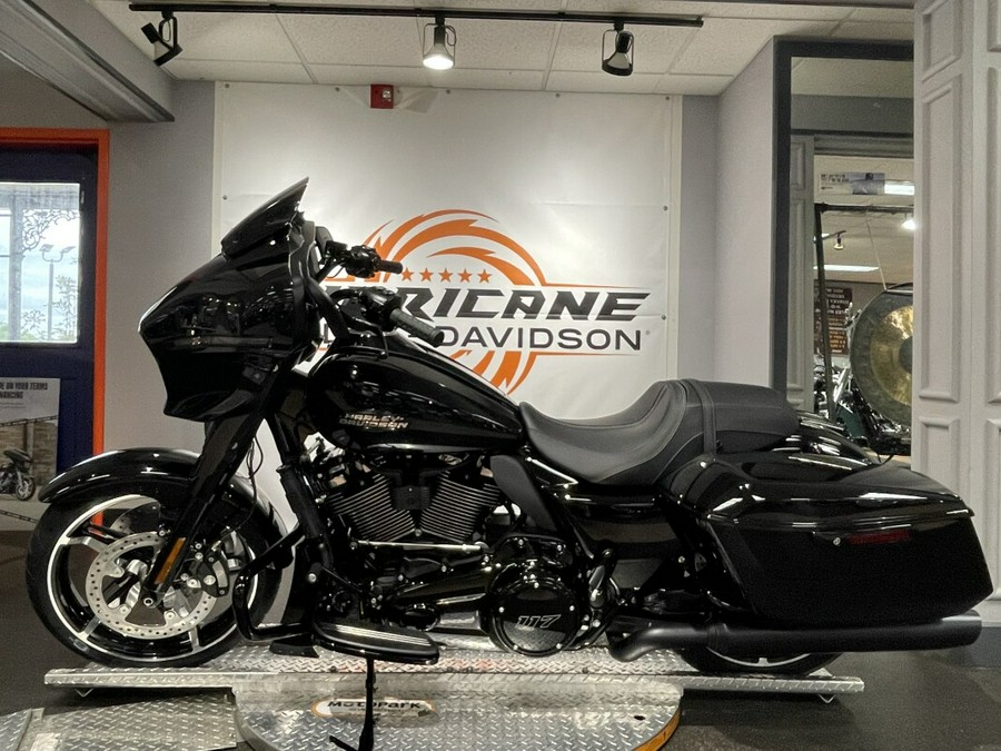 FLHX 2025 Street Glide™