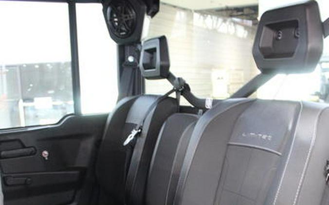 2026 Can-Am® SSV DEF MAX LTD 65 HD11 WH HB 26 Limited HD11