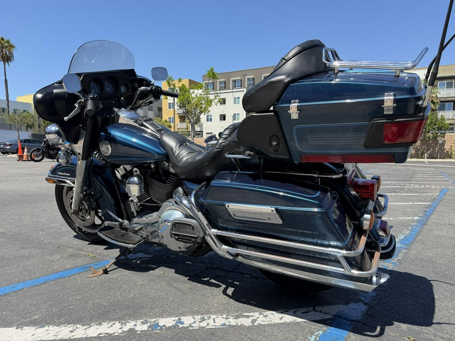 2002 Harley-Davidson® Electra Glide® Ultra Classic® Blue
