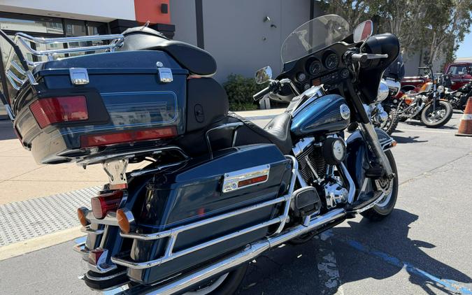2002 Harley-Davidson® Electra Glide® Ultra Classic® Blue