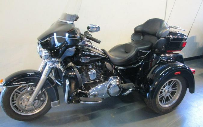 2010 Harley-Davidson® FLHTCUTG - Tri Glide® Ultra Classic®