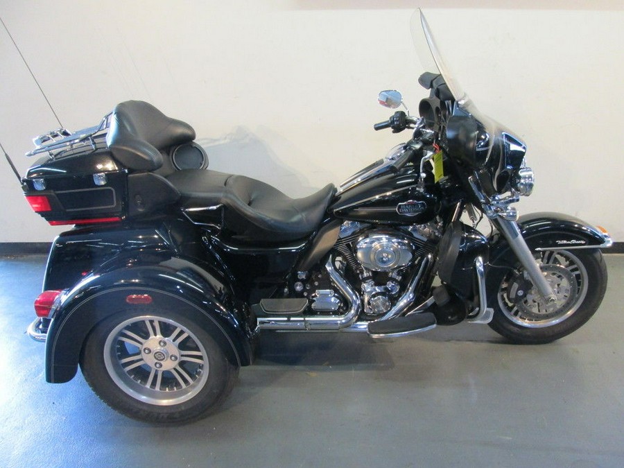 2010 Harley-Davidson® FLHTCUTG - Tri Glide® Ultra Classic®