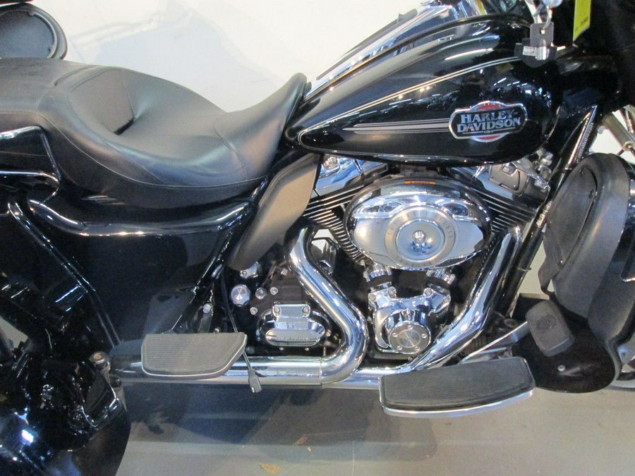 2010 Harley-Davidson® FLHTCUTG - Tri Glide® Ultra Classic®