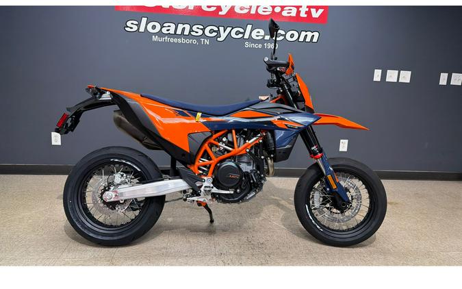 2026 KTM SMC 690 R
