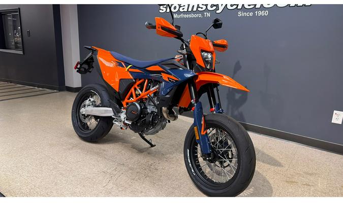 2026 KTM SMC 690 R