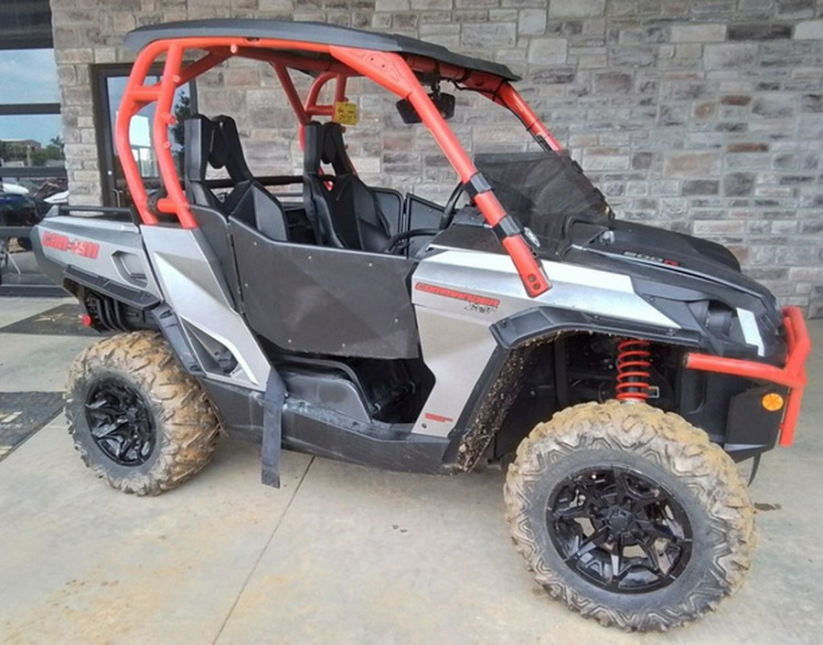 2018 Can-Am Commander XT 800R Brushed Aluminum & Can-Am Red