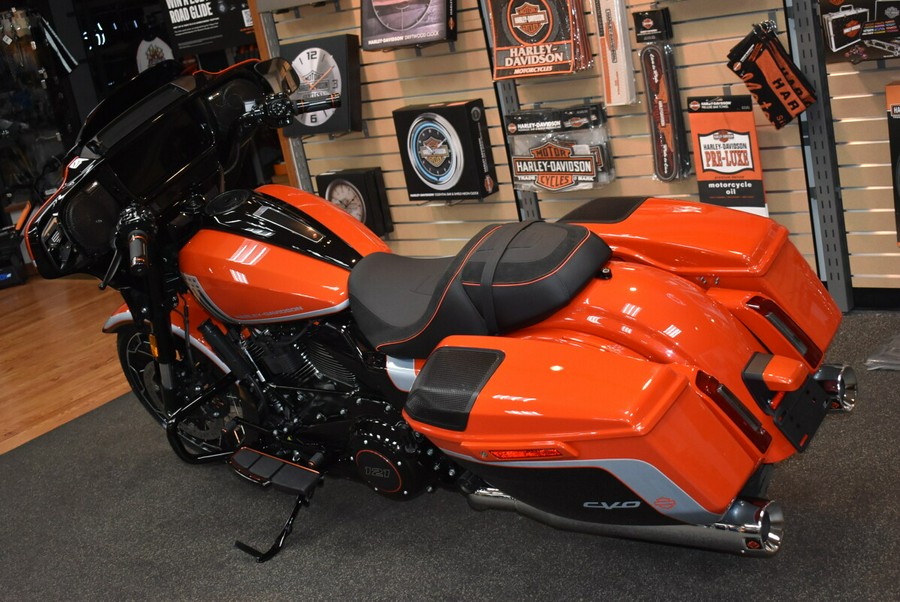 FLHXSE 2024 CVO™ Street Glide®