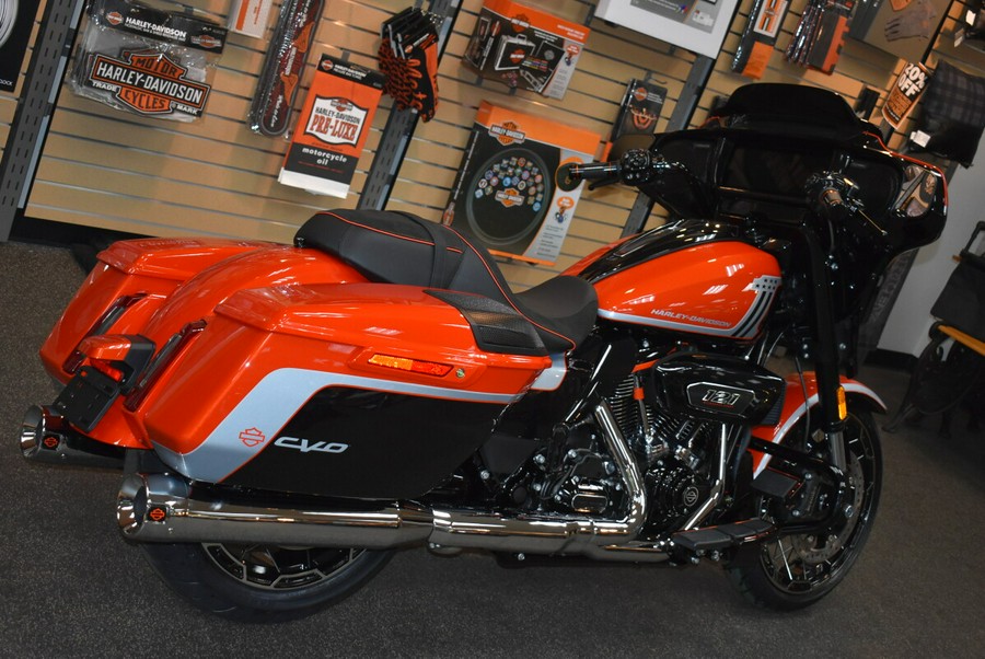 FLHXSE 2024 CVO™ Street Glide®